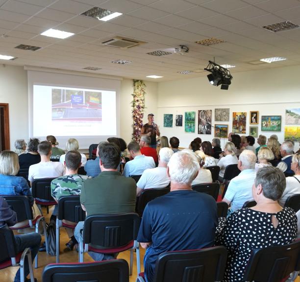 Aurimo Navio paskaita bibliotekoje – melagienų analizės praktikos