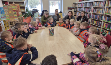 Nuo žiemos iki pavasario: bendrystė ir kūryba Domeikavos bibliotekoje