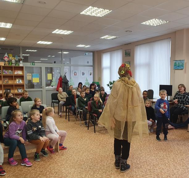 Vaikų poetės Zitos Gaižauskaitės viešnagė Batniavos bibliotekoje