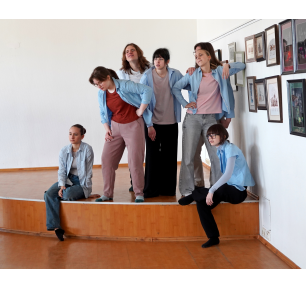 Šeimų šeštadienis bibliotekoje – spektaklis „Užburtas malūnas“