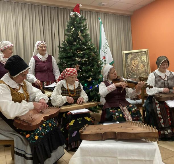 Kauno rajono bibliotekininkų akcija „Gerumas šildo“  